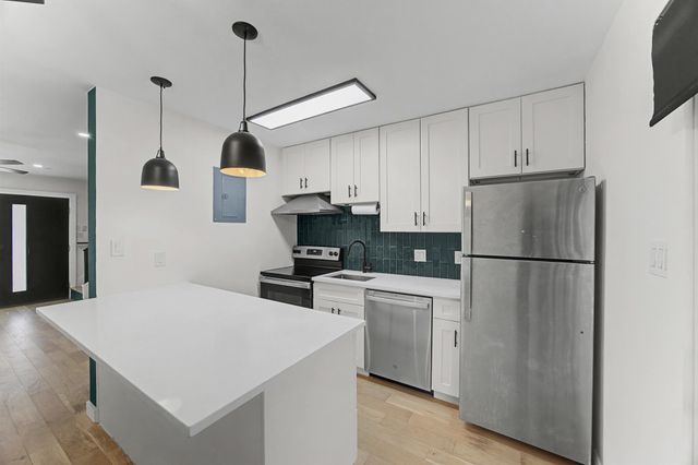 3806 Southridge DR 4, Austin, TX 78704