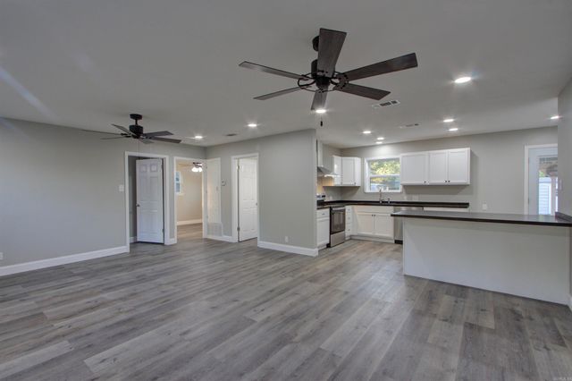 3715 Forestwood, Texarkana, AR 71854