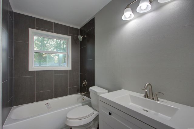 3715 Forestwood, Texarkana, AR 71854