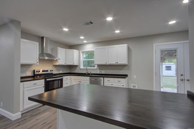 3715 Forestwood, Texarkana, AR 71854