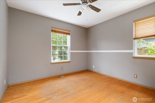 2301 SW Rosario Place, Oak Harbor, WA 98277