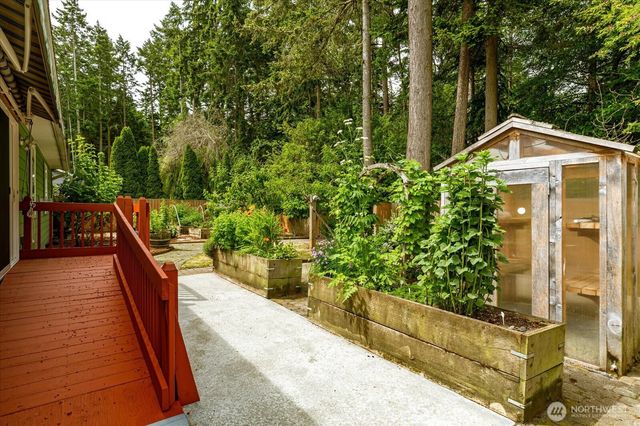 2301 SW Rosario Place, Oak Harbor, WA 98277