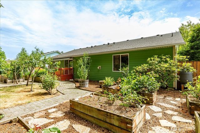 2301 SW Rosario Place, Oak Harbor, WA 98277