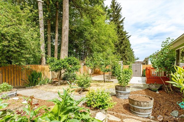 2301 SW Rosario Place, Oak Harbor, WA 98277