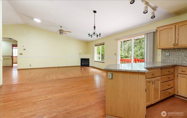 2301 SW Rosario Place, Oak Harbor, WA 98277