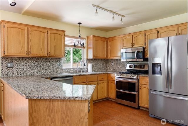 2301 SW Rosario Place, Oak Harbor, WA 98277