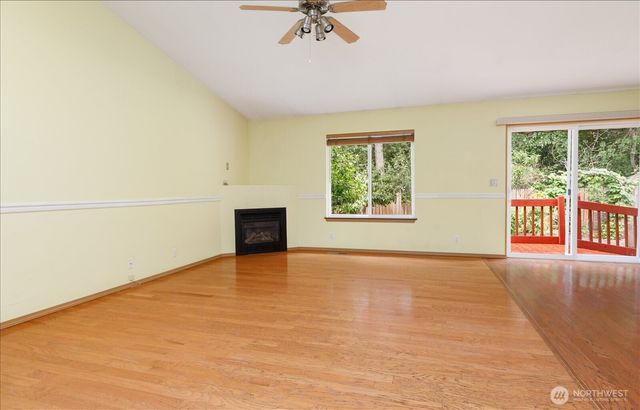2301 SW Rosario Place, Oak Harbor, WA 98277