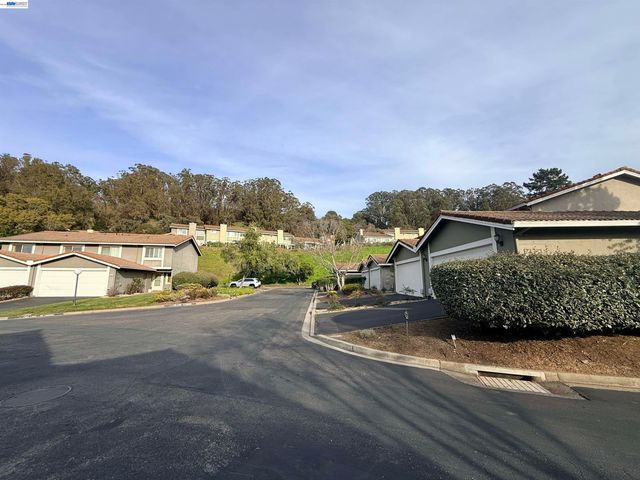 123 Ironwood, Oakland, CA 94605