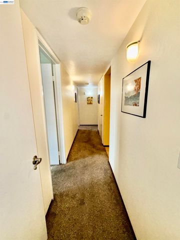 123 Ironwood, Oakland, CA 94605