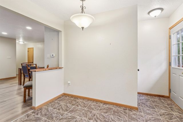 501 W Hutchings Street, Winterset, IA 50273