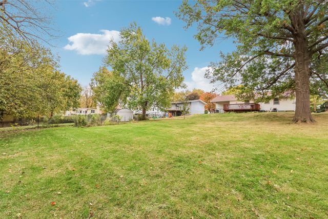 501 W Hutchings Street, Winterset, IA 50273