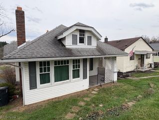 178 Rosslyn Boulevard, Steubenville, OH 43952