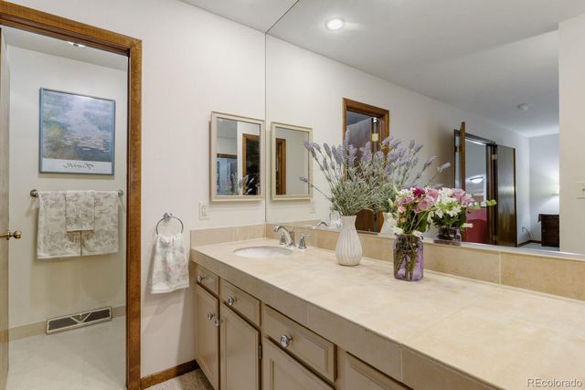 2596 S Joliet Court, Aurora, CO 80014