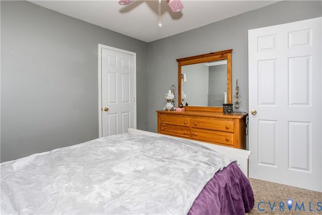 10818 Timonium Dr, Chester, VA 23831