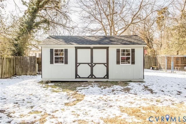 10818 Timonium Dr, Chester, VA 23831