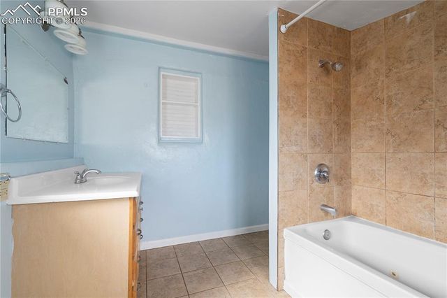 2232 E Routt Avenue, Pueblo, CO 81004