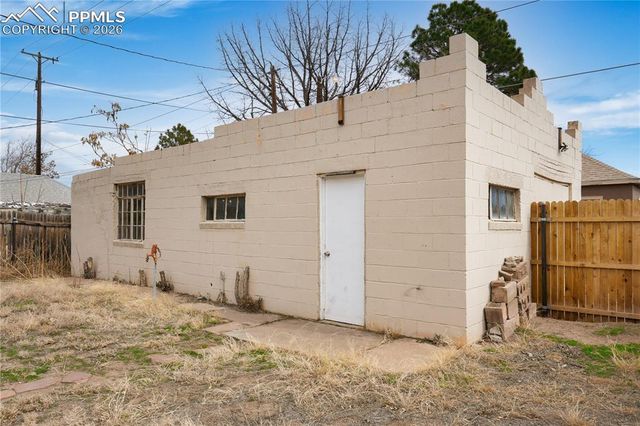 2232 E Routt Avenue, Pueblo, CO 81004