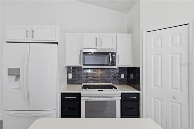 41 ZEPHYR LILY TRAIL, Palm Coast, FL 32164