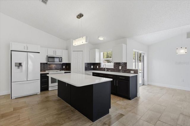 41 ZEPHYR LILY TRAIL, Palm Coast, FL 32164
