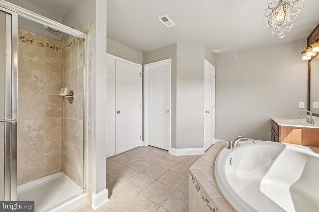 127 WHITE CEDAR DR, Sicklerville, NJ 08081