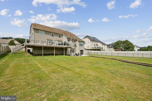 127 WHITE CEDAR DR, Sicklerville, NJ 08081
