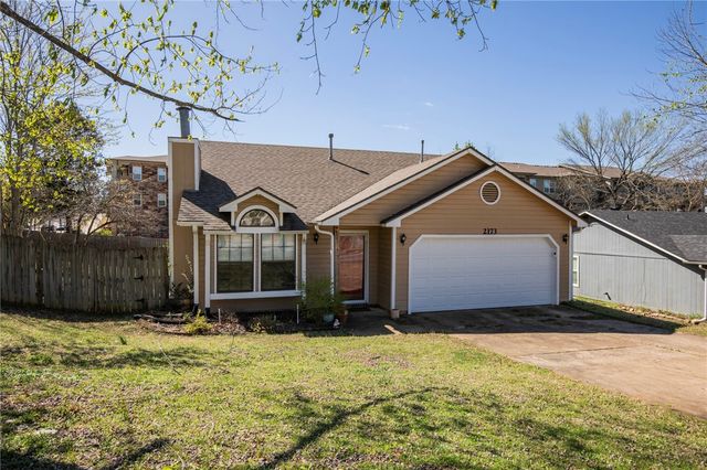 2173 E Stearns Street, Fayetteville, AR 72703