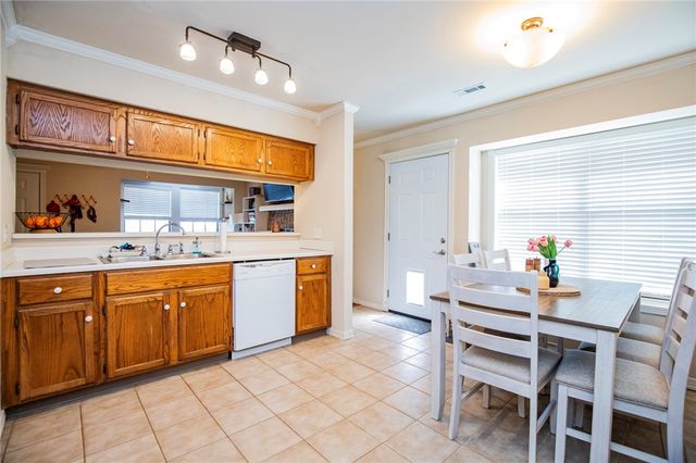 2173 E Stearns Street, Fayetteville, AR 72703