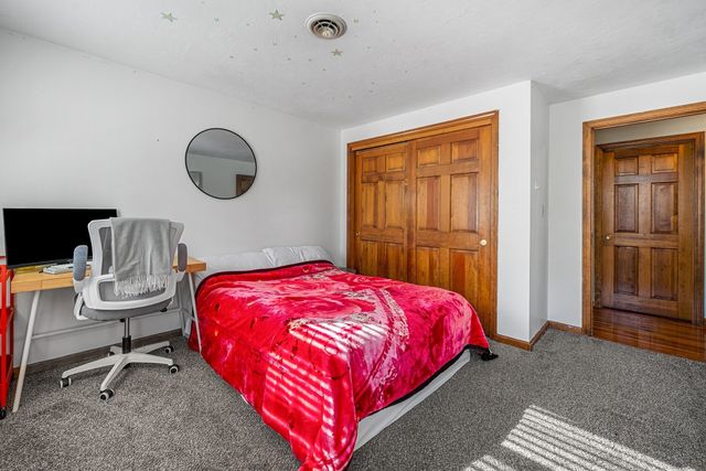 30 Constance Dr, Lowell, MA 01854