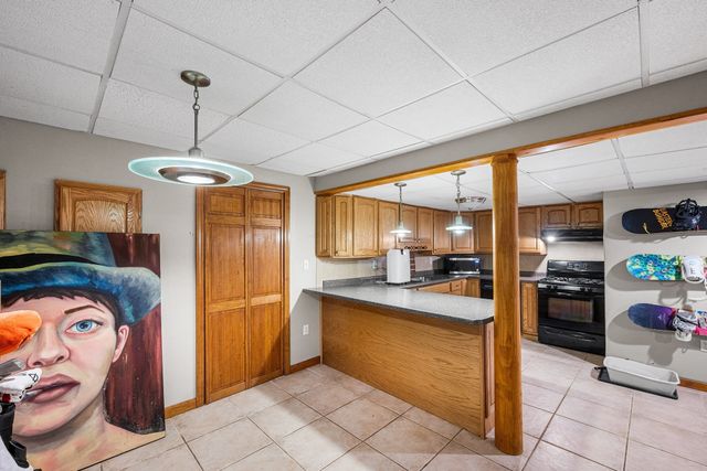 30 Constance Dr, Lowell, MA 01854