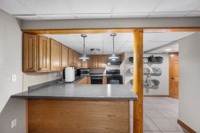 30 Constance Dr, Lowell, MA 01854
