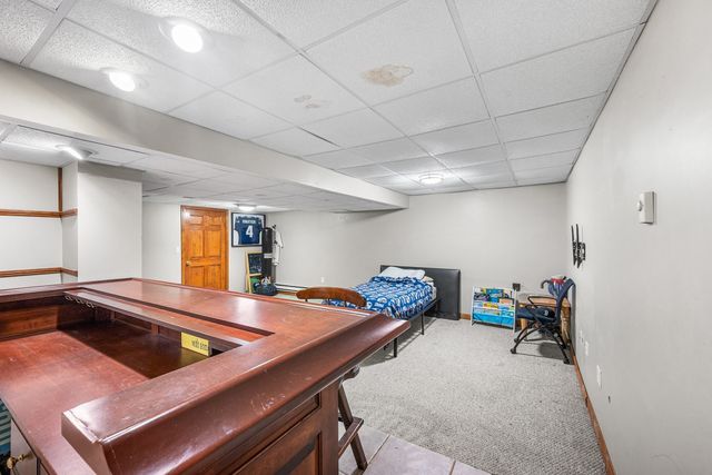 30 Constance Dr, Lowell, MA 01854