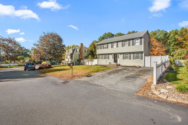 30 Constance Dr, Lowell, MA 01854