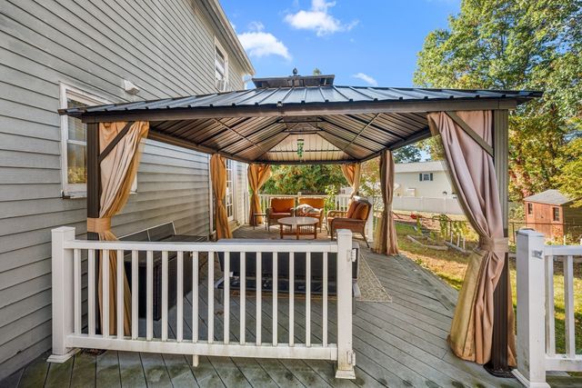 30 Constance Dr, Lowell, MA 01854