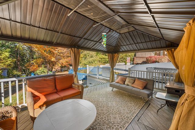 30 Constance Dr, Lowell, MA 01854