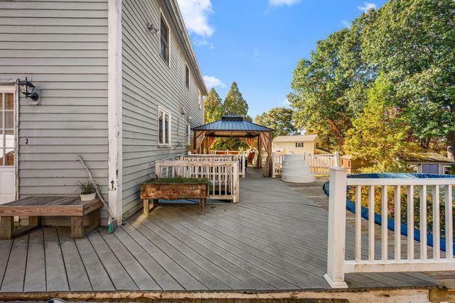 30 Constance Dr, Lowell, MA 01854