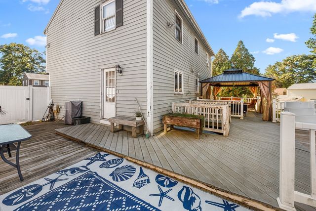 30 Constance Dr, Lowell, MA 01854