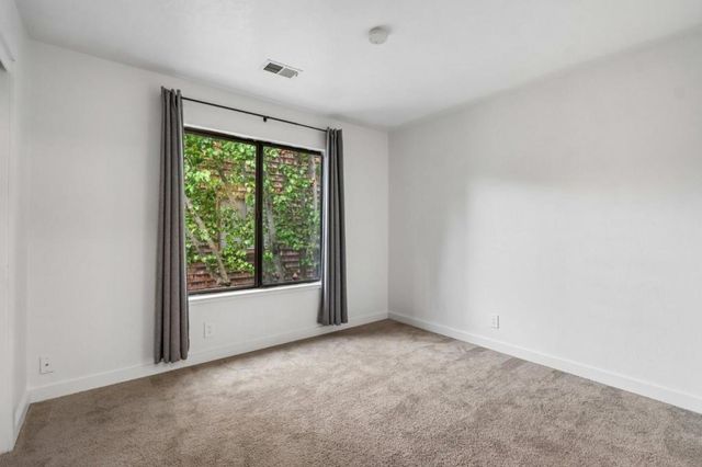 1555 Hecker Pass Road E201, Gilroy, CA 95020