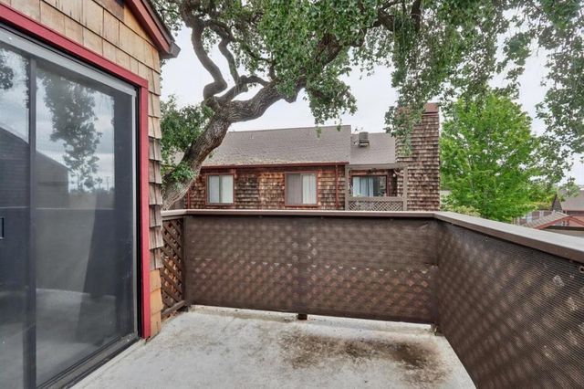 1555 Hecker Pass Road E201, Gilroy, CA 95020