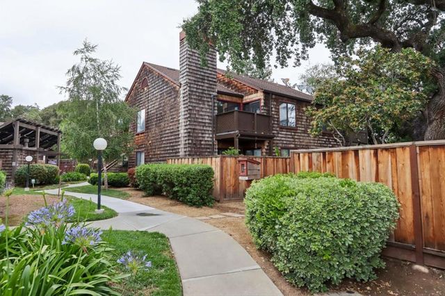 1555 Hecker Pass Road E201, Gilroy, CA 95020