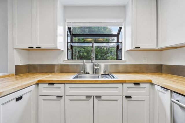 1555 Hecker Pass Road E201, Gilroy, CA 95020