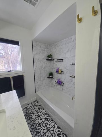 7836 W River Road, Brooklyn Park, MN 55444