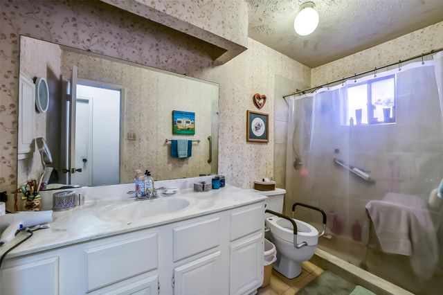 5314 Moonshadows Drive, Humble, TX 77346