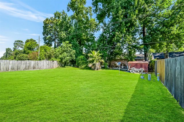 5314 Moonshadows Drive, Humble, TX 77346