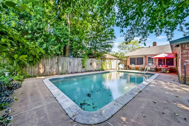 5314 Moonshadows Drive, Humble, TX 77346