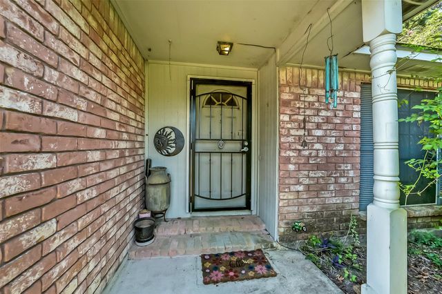 5314 Moonshadows Drive, Humble, TX 77346