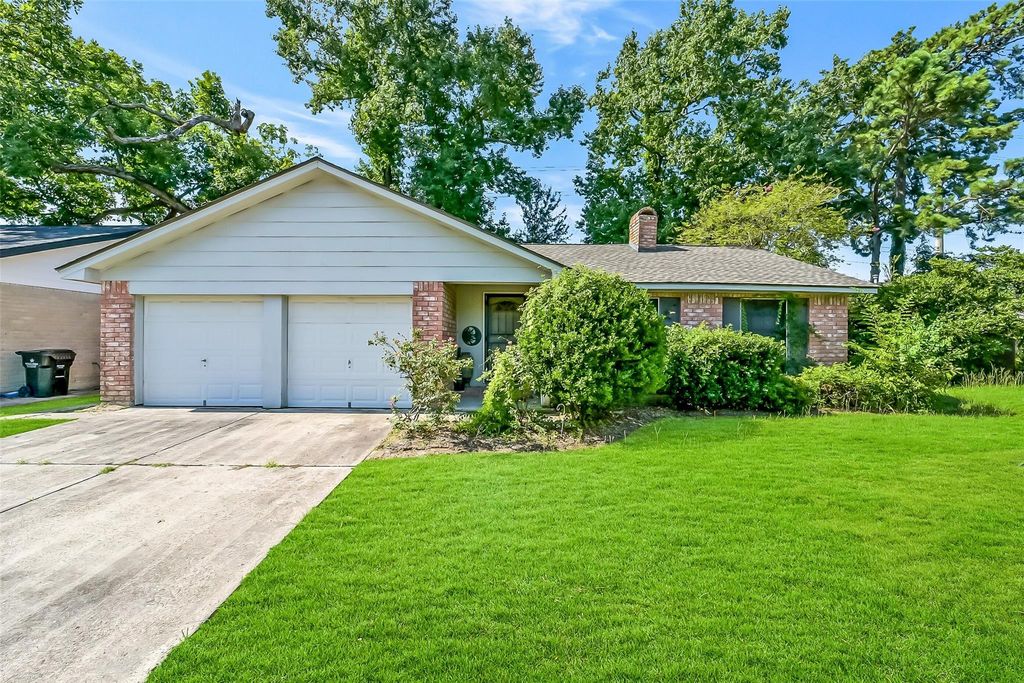 5314 Moonshadows Drive, Humble, TX 77346