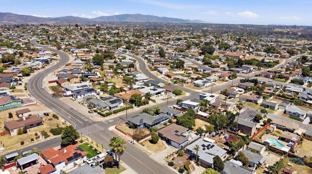 5949 Potomac, San Diego, CA 92139