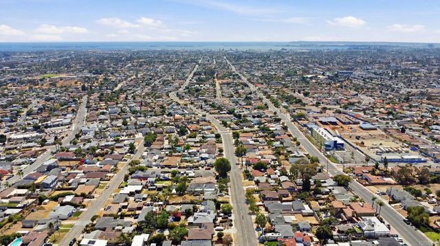 5949 Potomac, San Diego, CA 92139