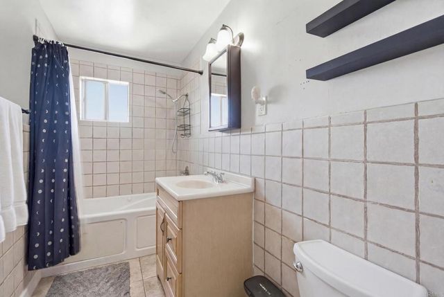 5949 Potomac, San Diego, CA 92139