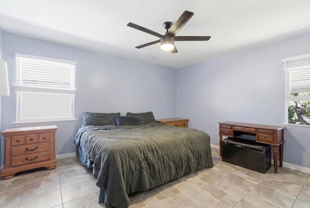 5949 Potomac, San Diego, CA 92139